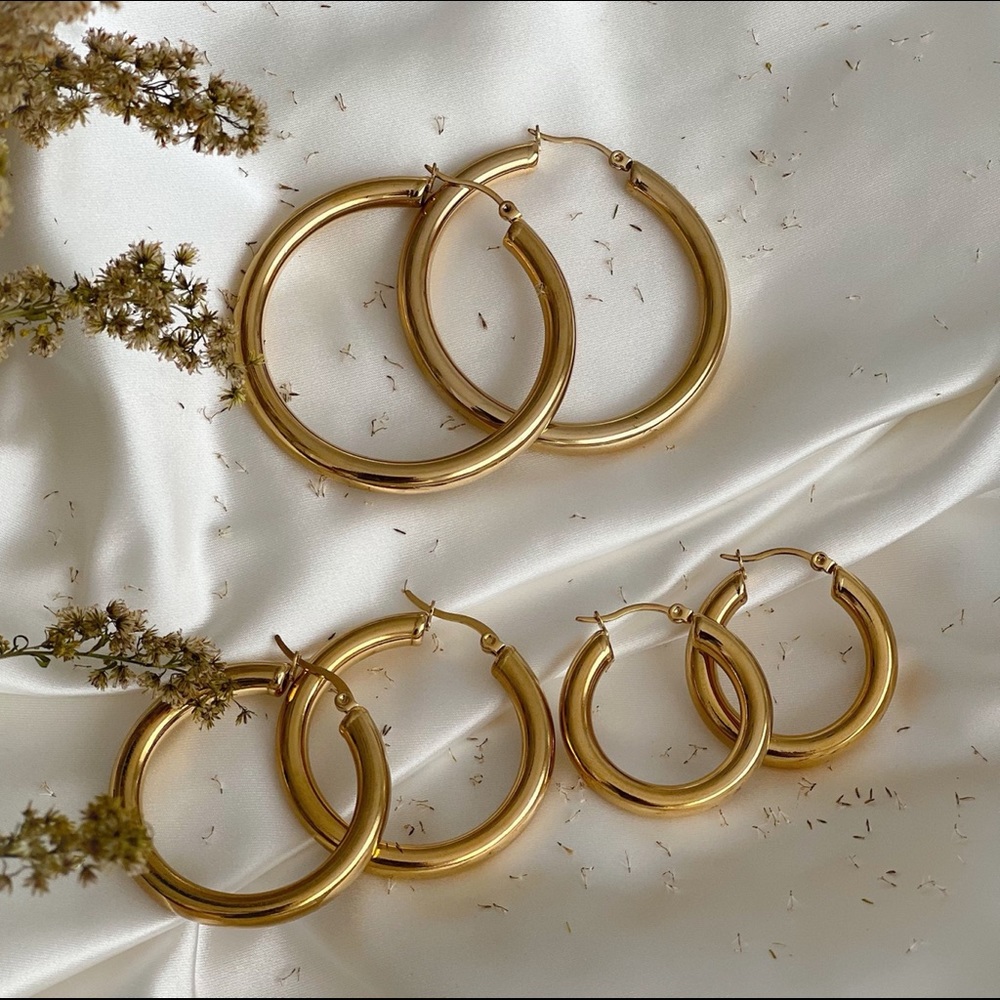 18K Gold Chunky Hoop Earrings